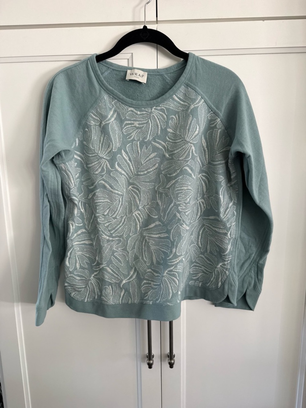 Wrap London Seafoam Green Embroidered Crewneck Sweater Size 10 Preppy